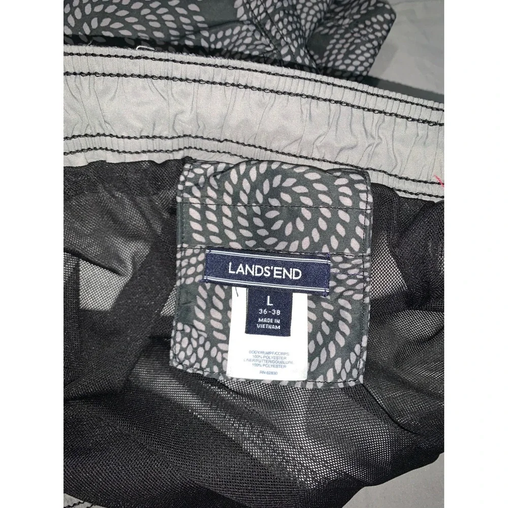 Lands End Mens Swim Trunks Large 36-38 Gray Spiral Rope Print Board Shorts